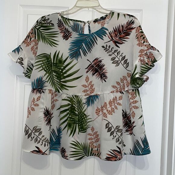 SHEIN Tops - (5/$25) SHEIN Ruffle Trim Tropical Print Peplum Top